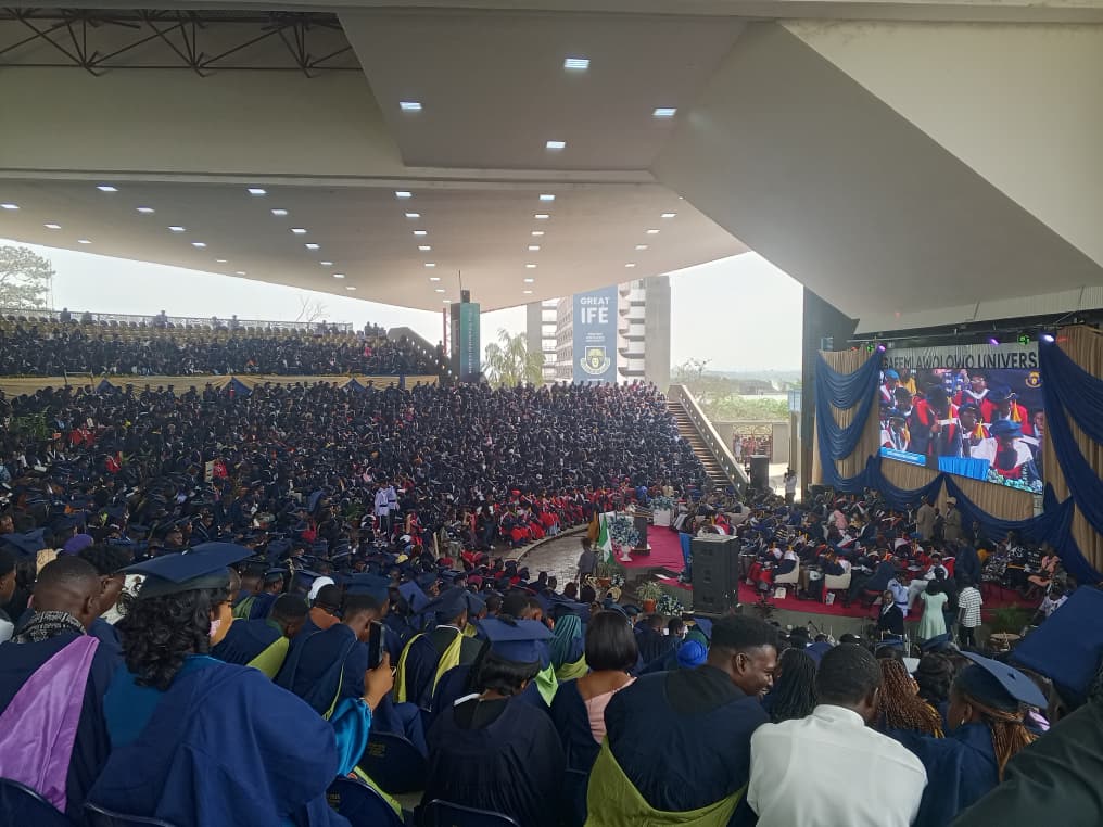 49th Convocation, Day Two: Graduates from Sciences Celebrated; BGS Receives ₦1 Million, Prizes